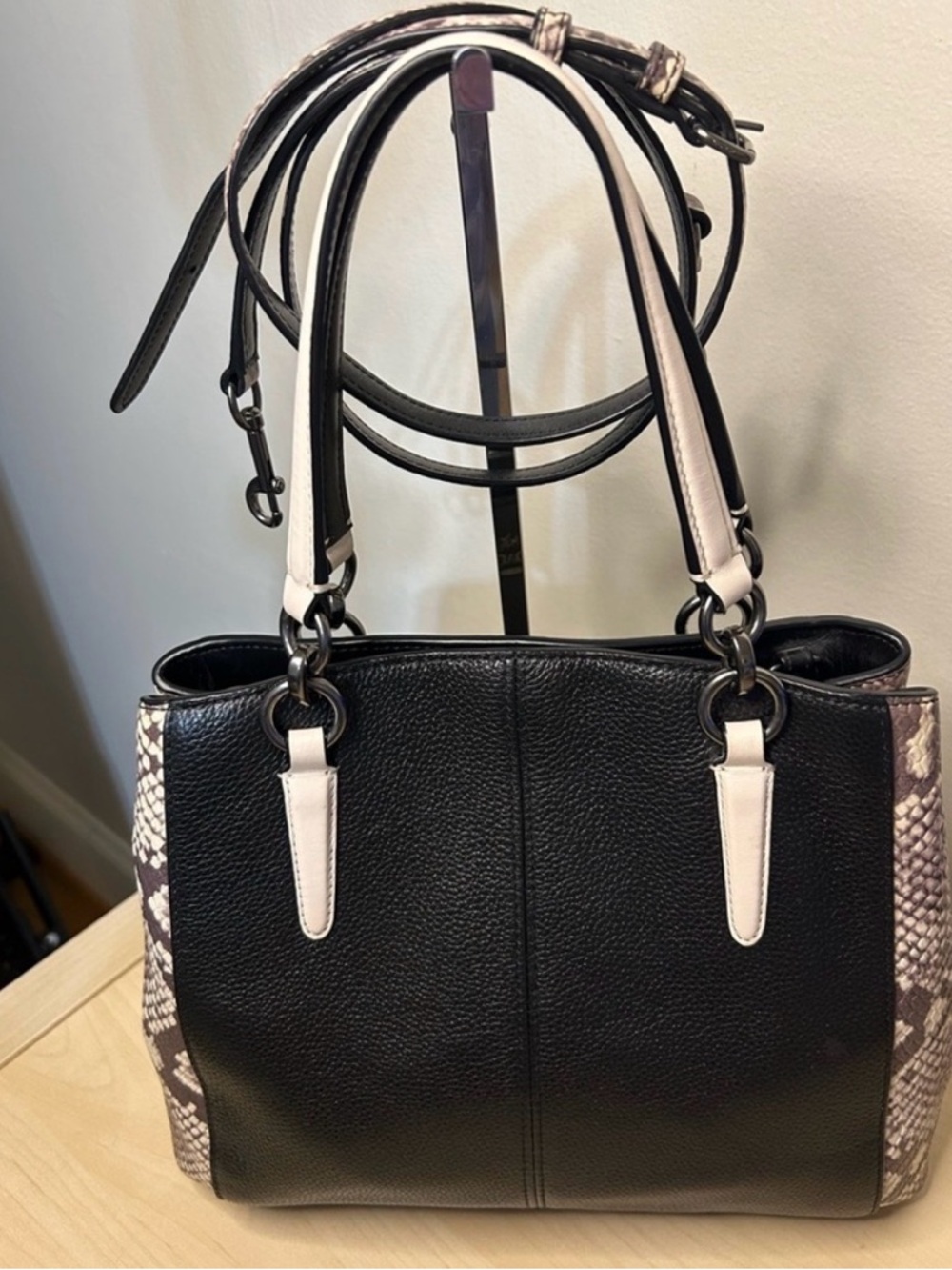 Coach Christie Carryall Satchel - Picture 2 of 9